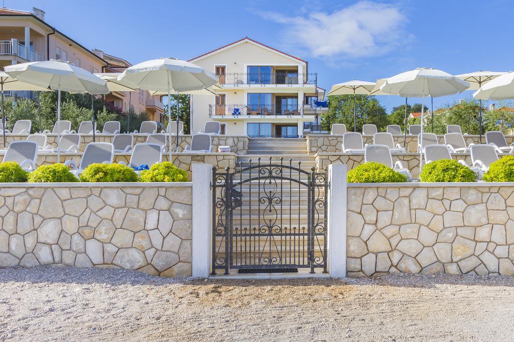 Luxury Apartments Villa Matea Malinska Exteriör bild